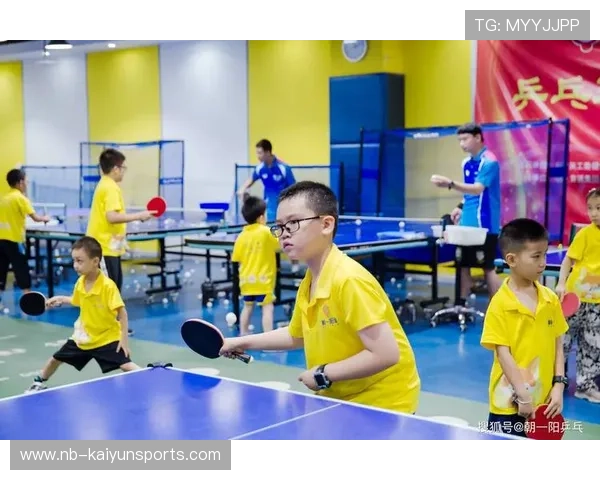 乒乓球俱乐部推动青少年训练营的师资轮换与质量保障，乒乓球培训中心简介